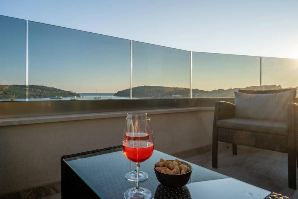 Apartment Emarin Banjole Esterno foto